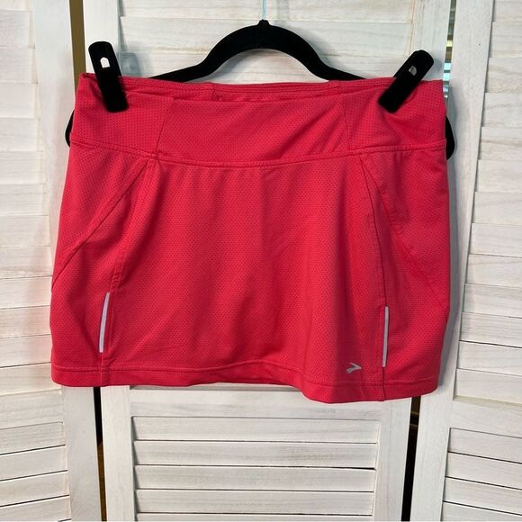 Brooks Raspberry Running Jogging Skirt Skort Medium - Picture 1 of 8